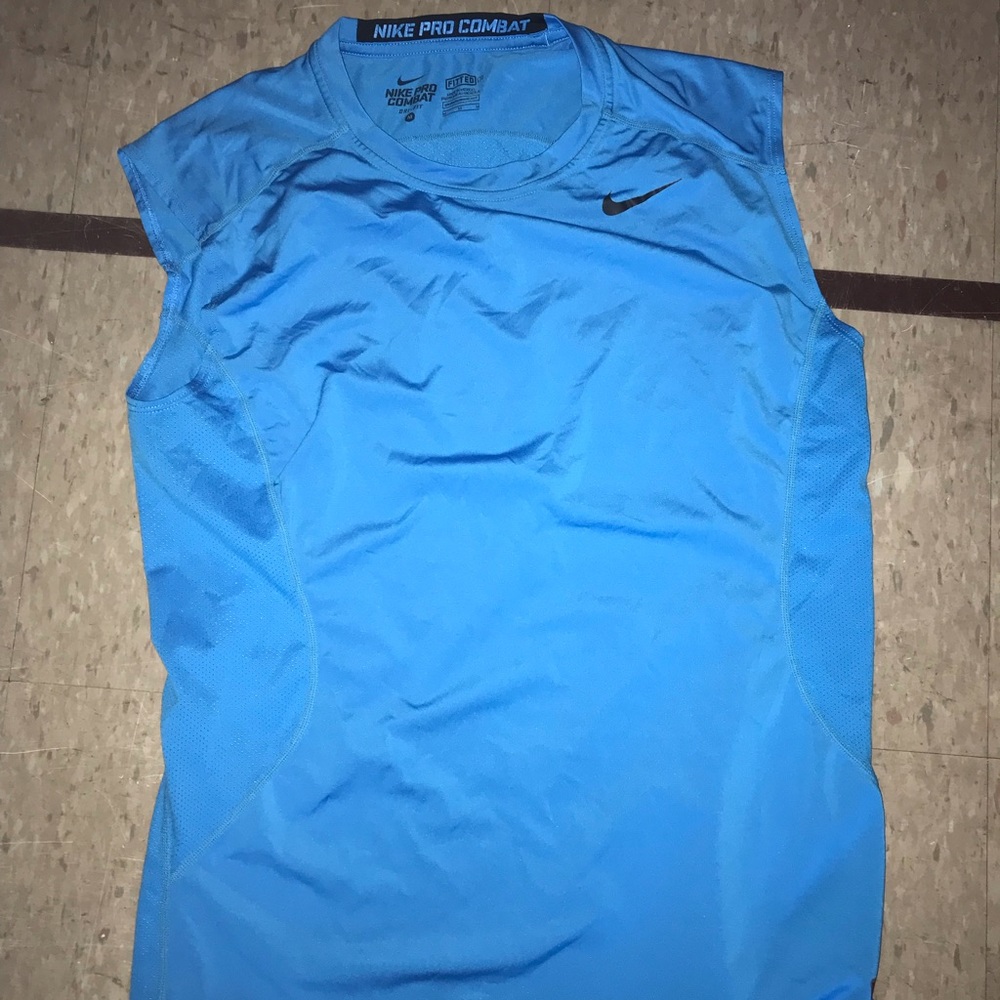 Nike sleeveless performance top